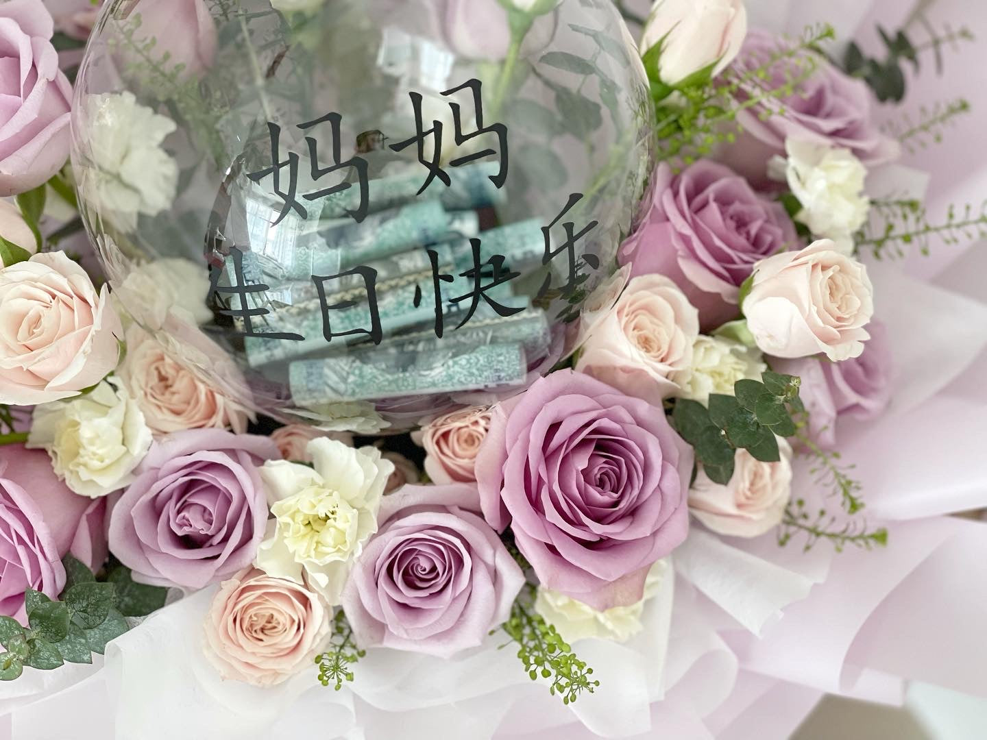 Cash Money with mixture flower Bouquet