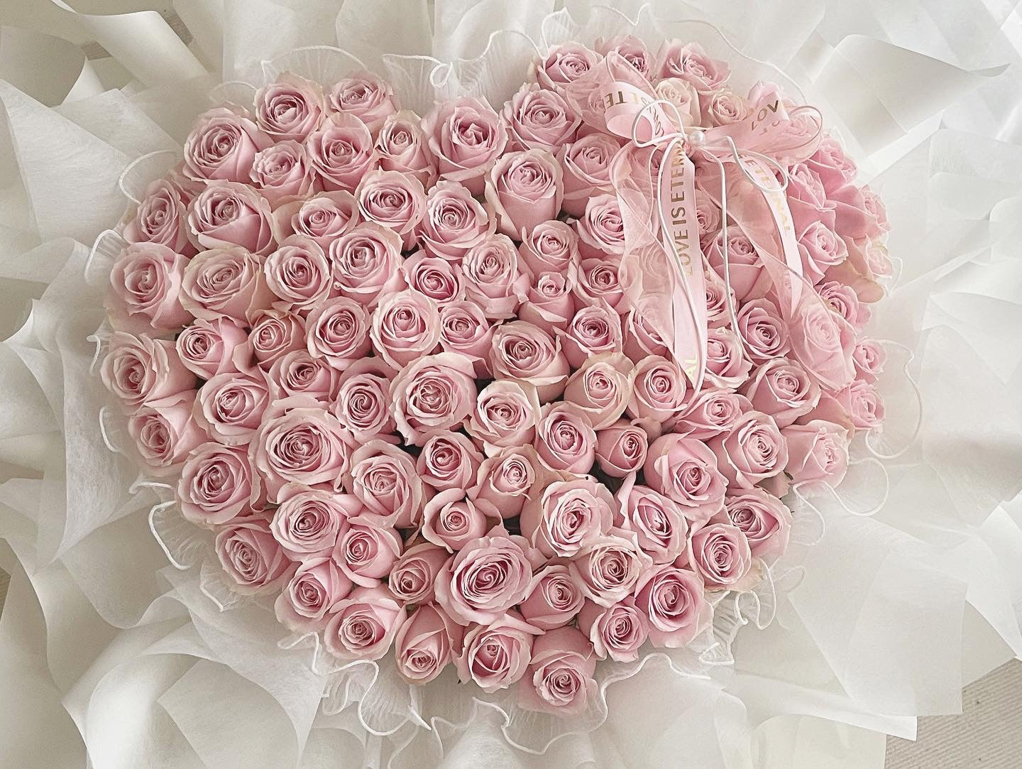 99 Pink Roses