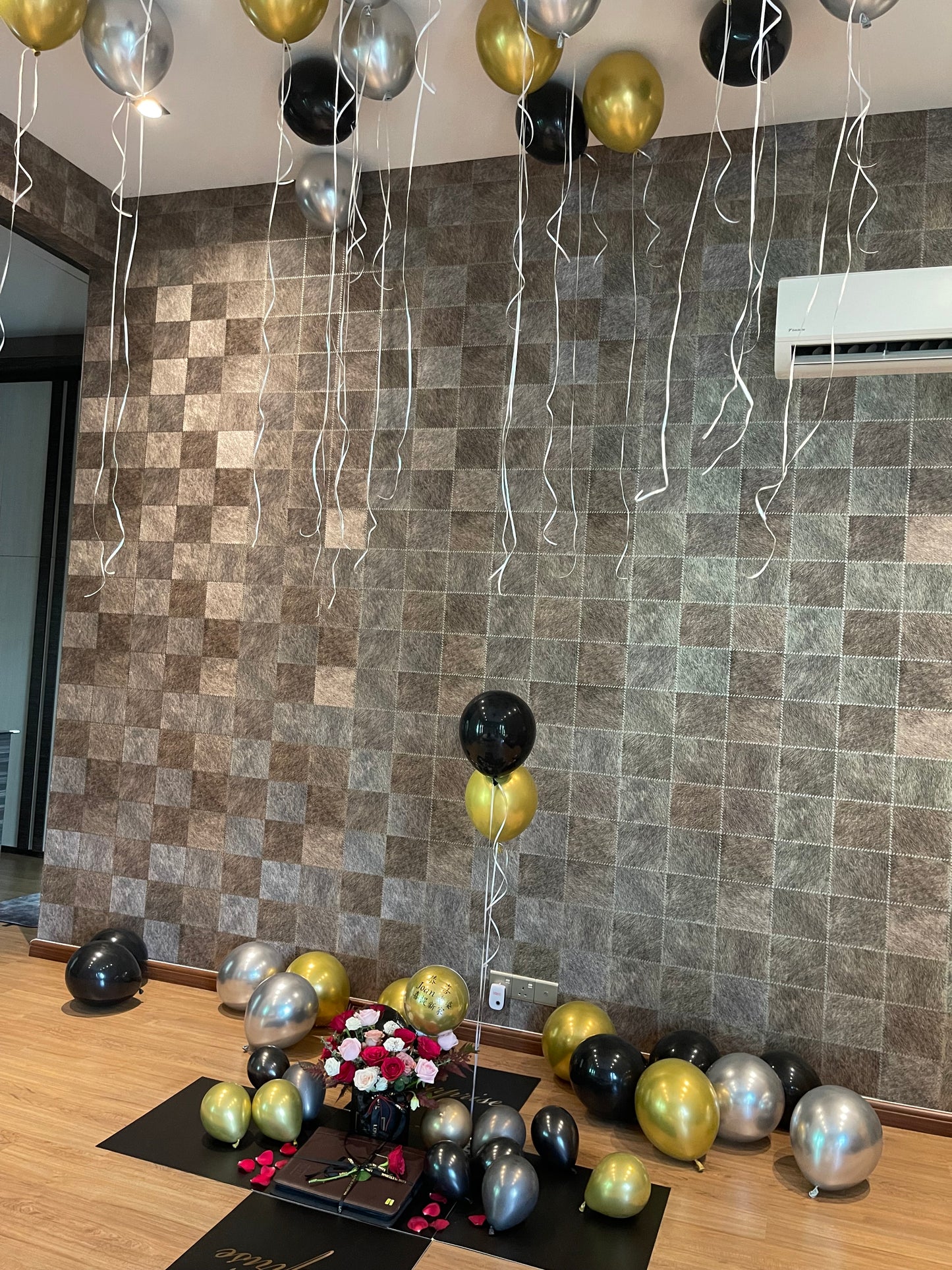 New house surprise arrangement