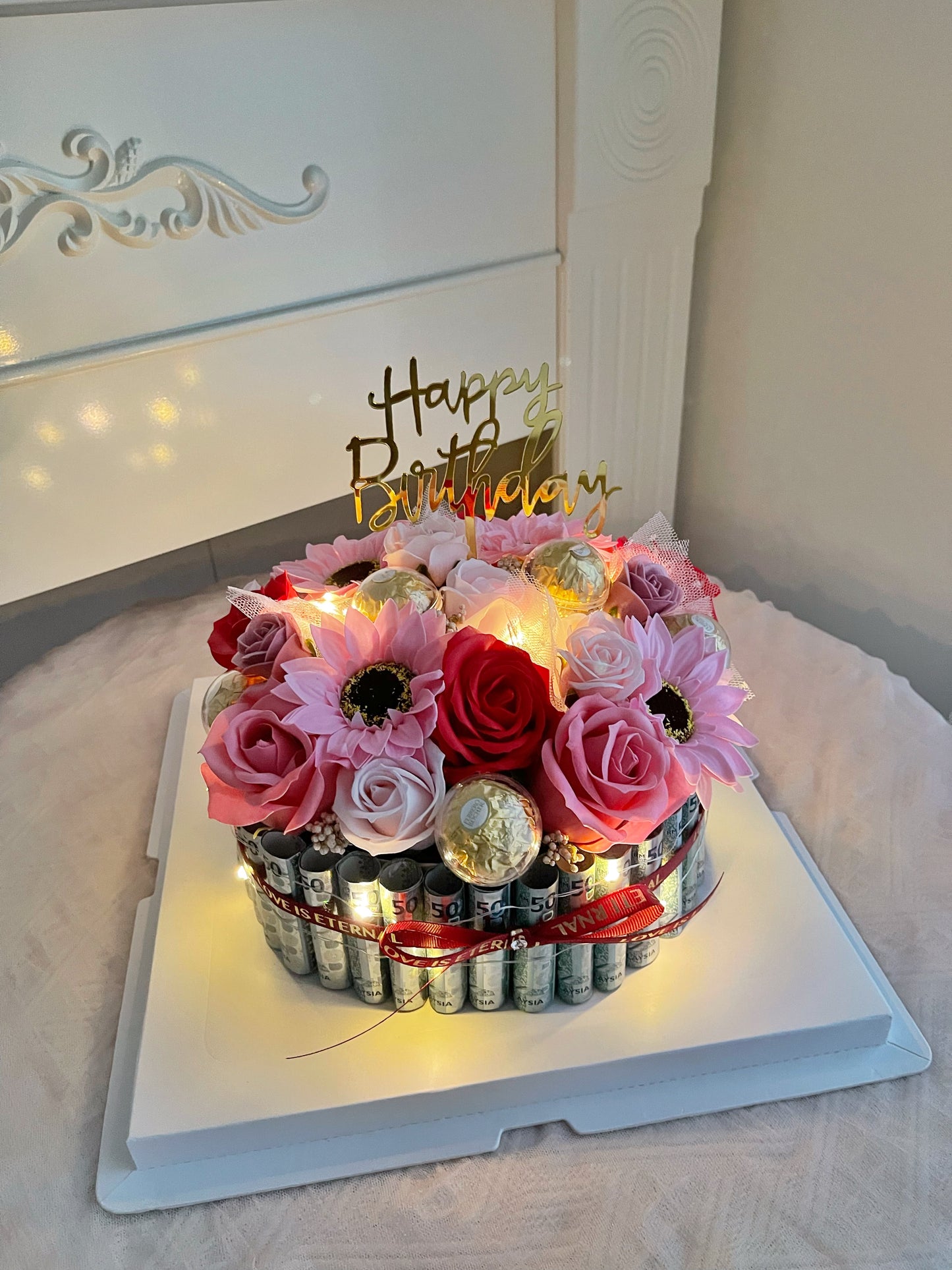Cash Money birthday cake