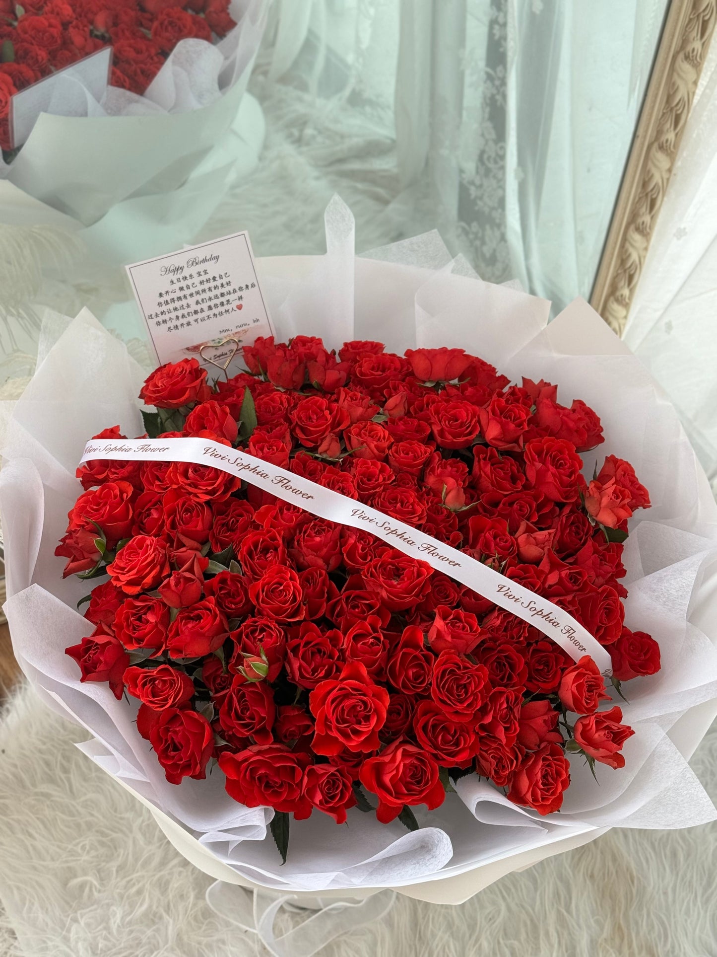 L size red rose spray