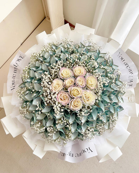 Cash money bouquet with Ecuador Rose