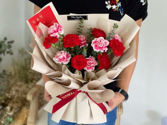 Mix carnation bouquet
