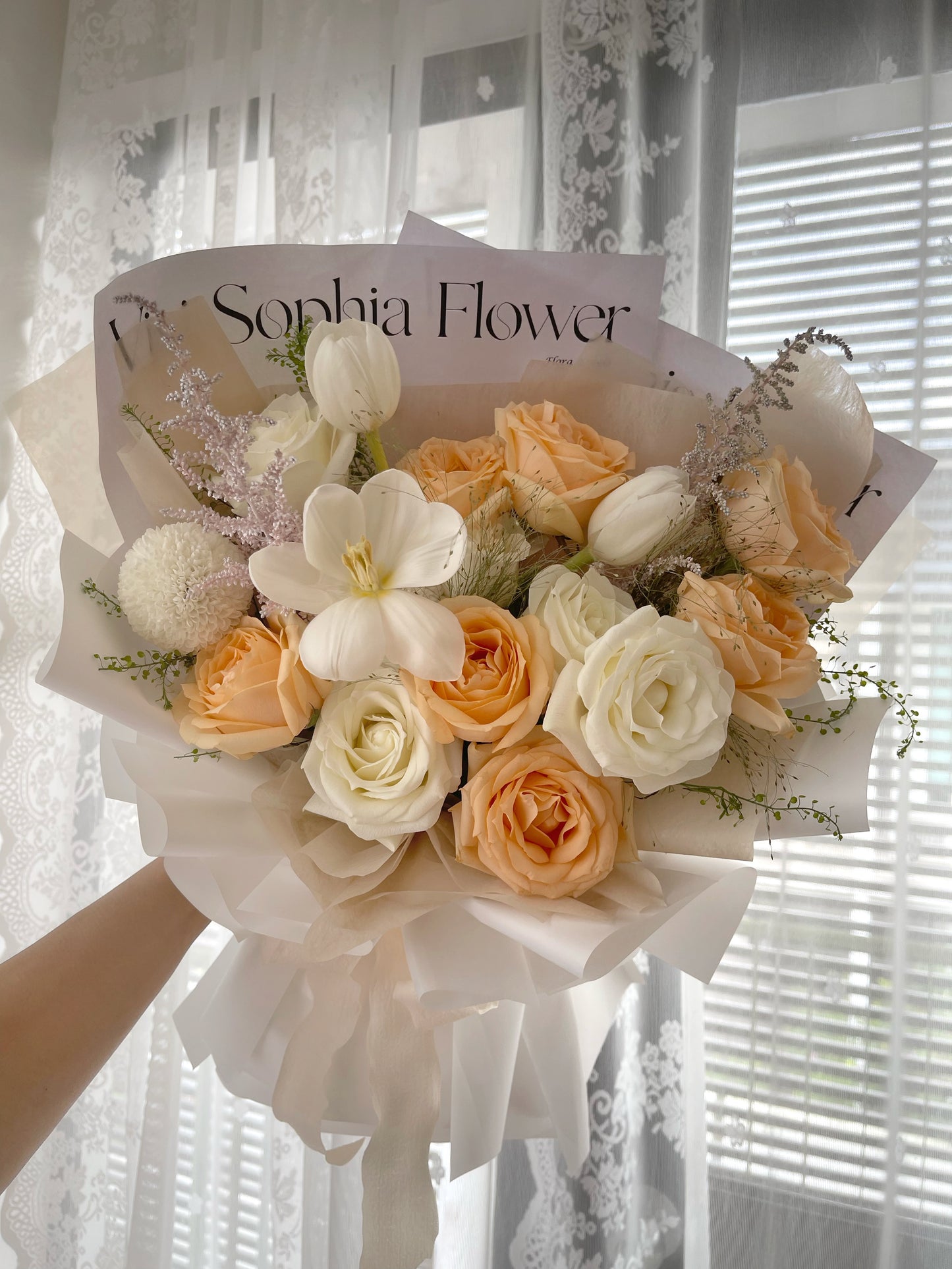 Mixture Champagne&white bouquet