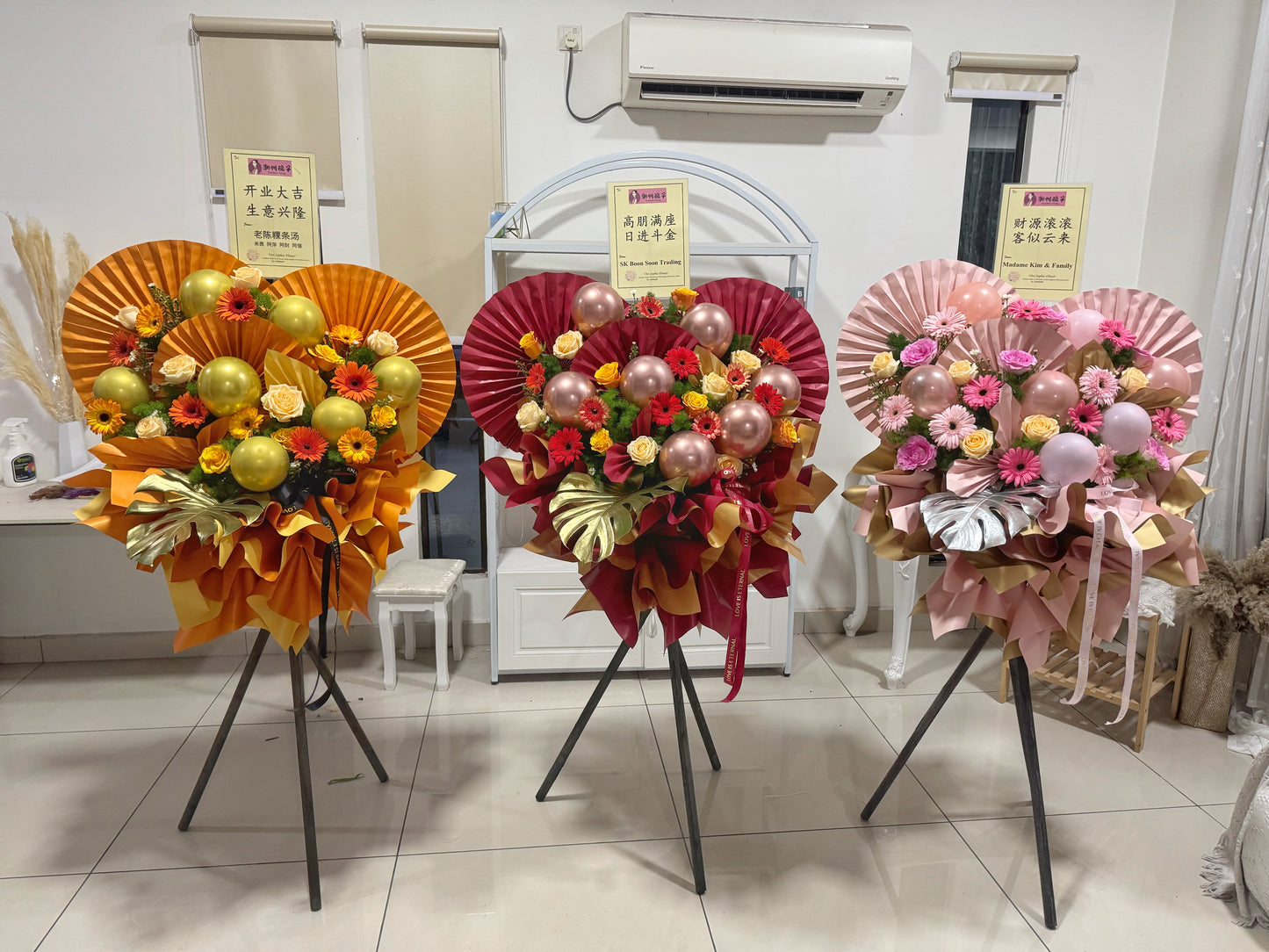 Gran opening Flower Stand